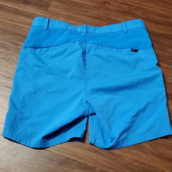 Nike Men's Vivid Blue Flat Front Dri-Fit Golf Shorts - Picture 5 of 7